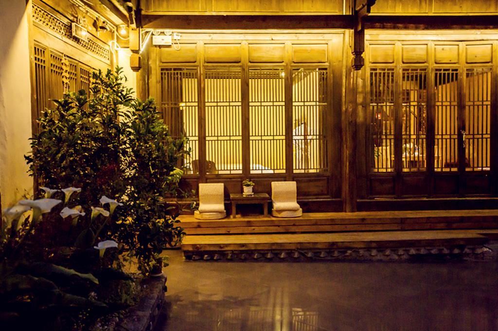 Nirvana Villa Lijiang  Exteriör bild